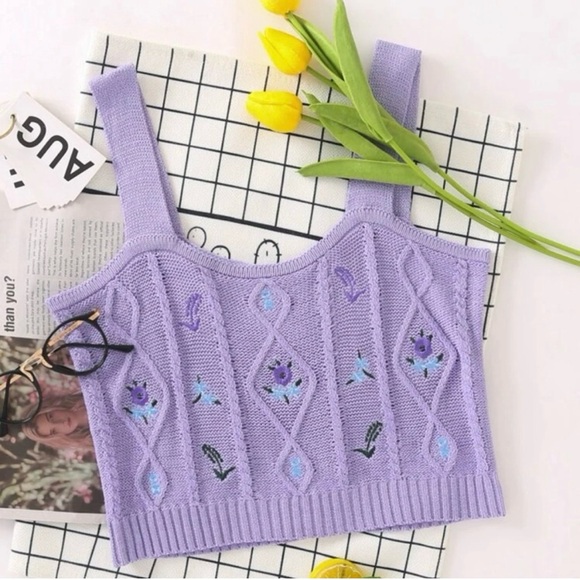 Lilac Floral Knitted Cropped Tank - Picture 3 of 3